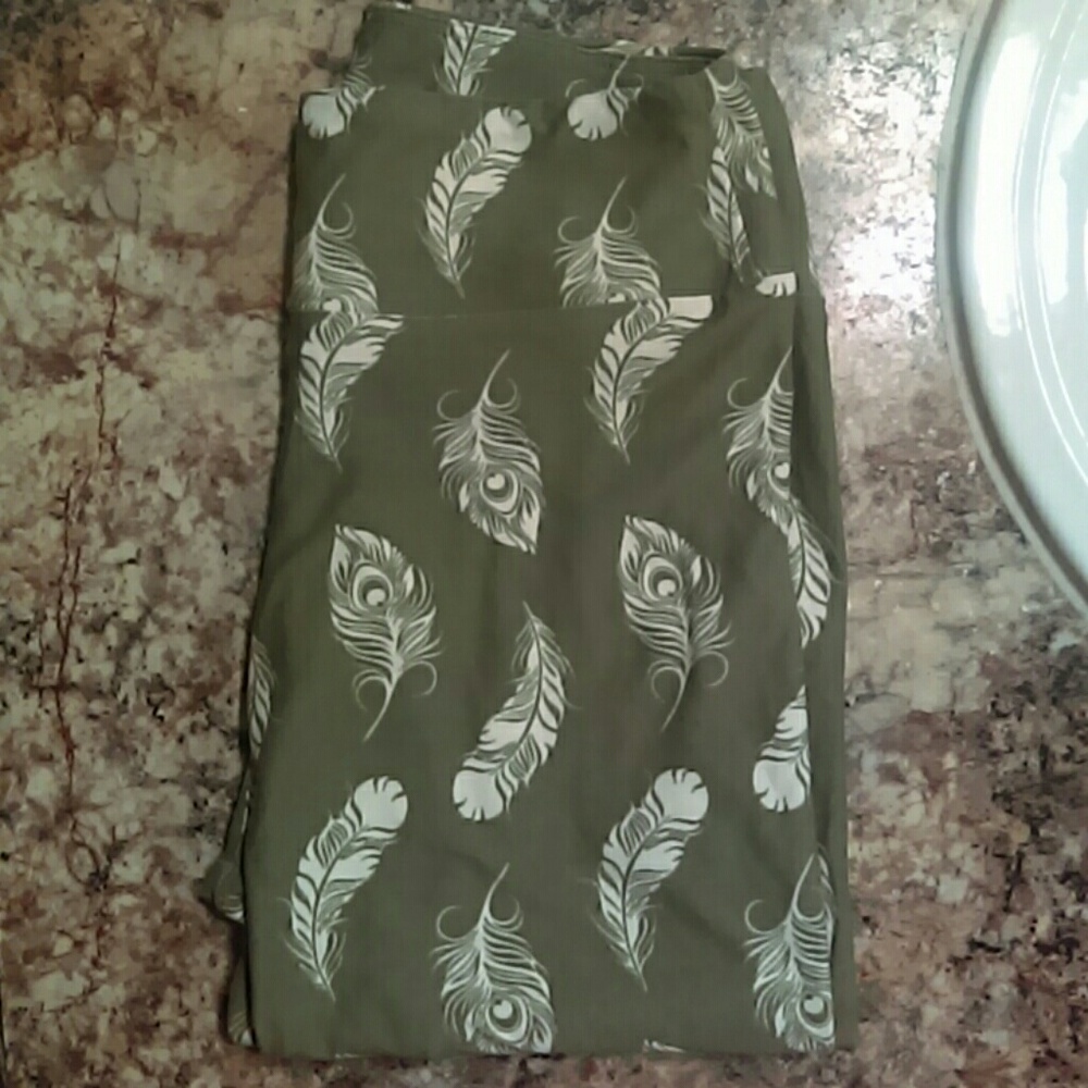 Nwot lularoe os peacock feather leggings